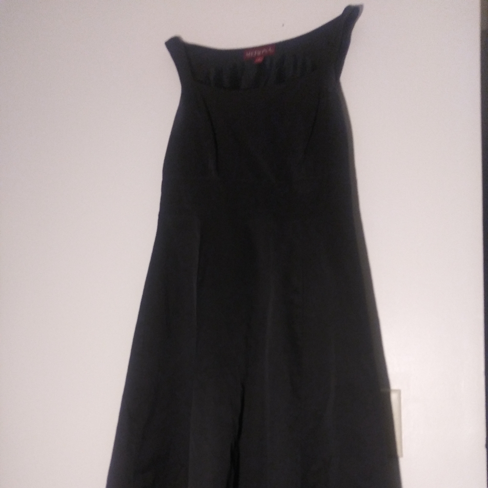 Dress - Picture 2 of 7